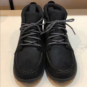 Men’s Chaco Brio Leather Mid